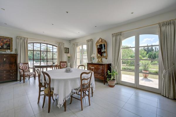 Vente Maison de luxe Aix-en-Provence 8 Pièces 250 m²