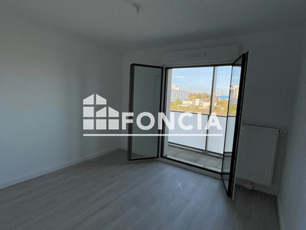 Location Appartement 4 pièces 72.38 m² - 16 AVENUE BREBANT Reims 51100