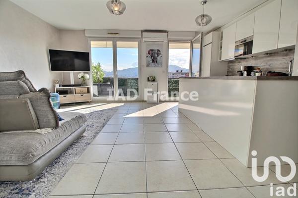 Appartement à vendre 3 pièces 63 m² Marseille 8