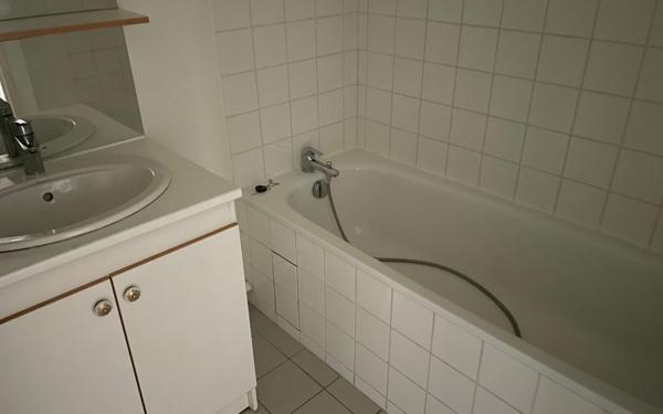 Appartement à louer    4 pièces • 84,77 m2 Caen