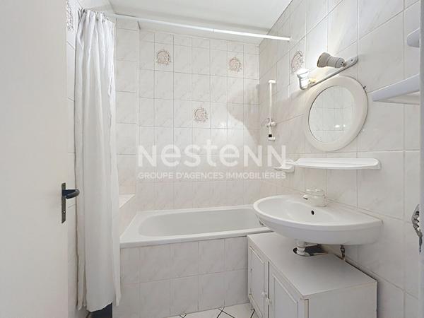 Appartement 3 chambres lumineux à Montjoyeux