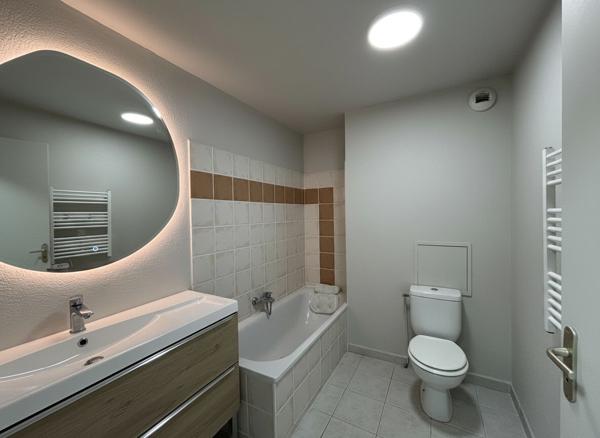 Appartement meublé dans résidence sécurisée - Générac