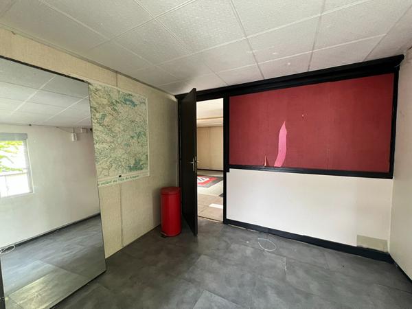 Maison avec dépendance  et hangar - terrain 1051 m² 94100 Saint Maur Des Fosses
