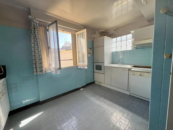 Maison avec dépendance  et hangar - terrain 1051 m² 94100 Saint Maur Des Fosses
