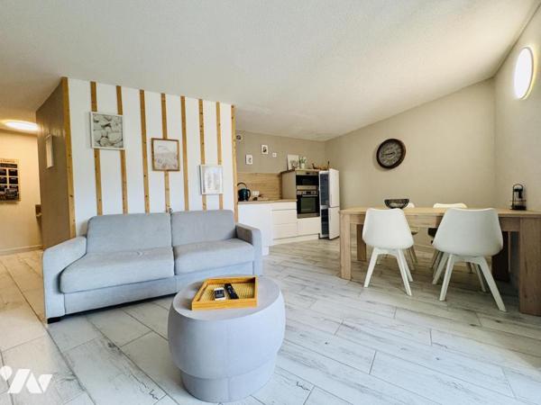 Appartement T2 de 43m² + loggia + stationnement à La Favière ( Bormes les Mimosas )