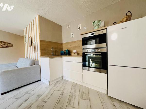 Appartement T2 de 43m² + loggia + stationnement à La Favière ( Bormes les Mimosas )