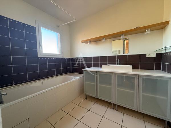 Idron maison 5 pièce(s) et garage