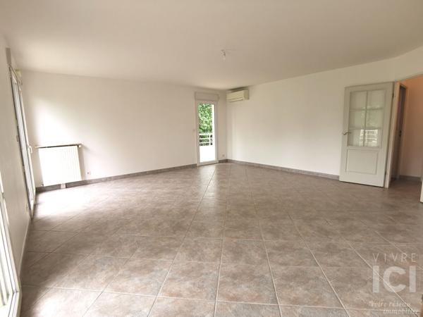 Appartement Sautron 3 pièce(s) 66.42 m2 avec balcon et parking