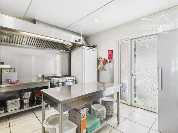 À VENDRE – Fonds de commerce restaurant avec licence "grande restauration"