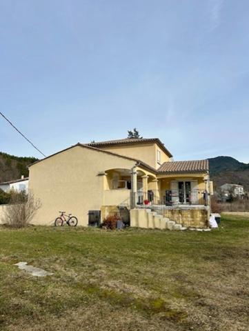 Maison à vendre 5 pièces CASTELLANE (04)
