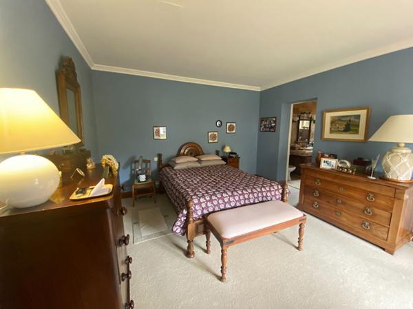 Maison 9 pièces 254 m2