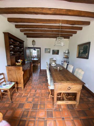 Maison 9 pièces 254 m2