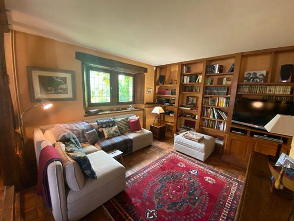 Maison 9 pièces 254 m2