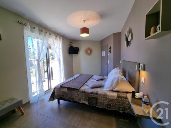 Maison à vendre  14 pièces - 313,79 m2 MARCILLAC ST QUENTIN - 24