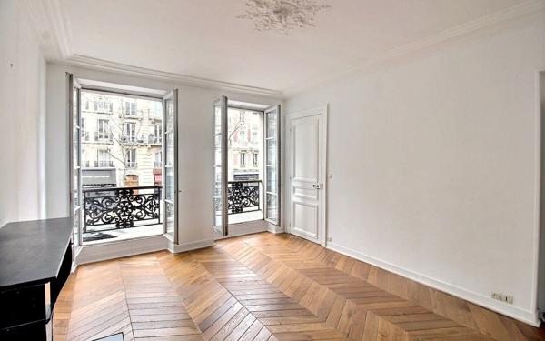 Appartement à louer    3 pièces • 75 m2 Paris 5