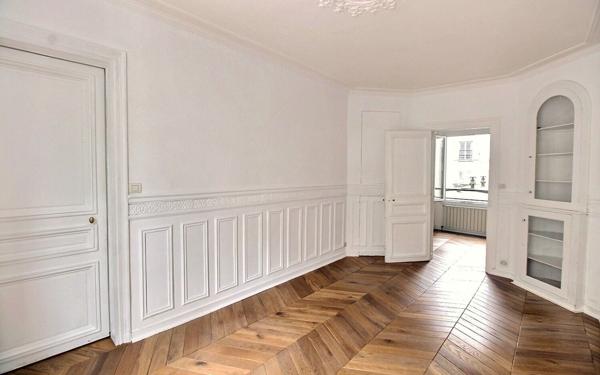 Appartement à louer    3 pièces • 75 m2 Paris 5