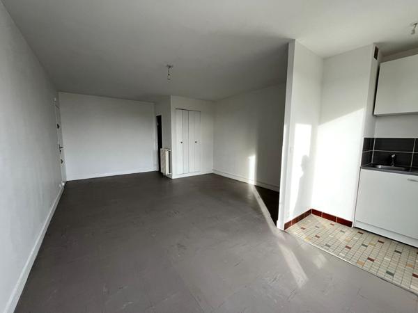 Location appartement Persan - 1 pièce(s) - 28 m² - 660 €/mois