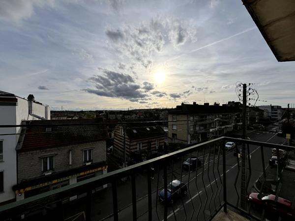 Location appartement Persan - 1 pièce(s) - 28 m² - 660 €/mois