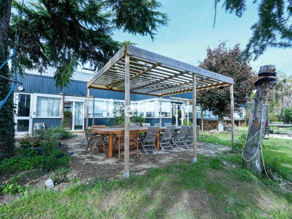 Maison 6 pièces - 380 m²