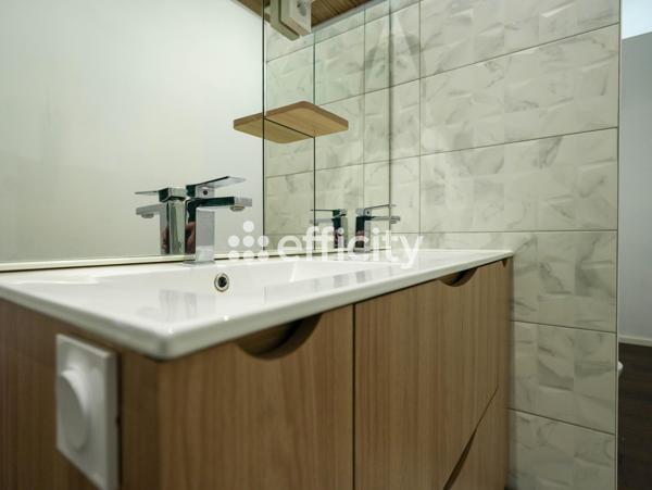 Maison 6 pièces - 380 m²