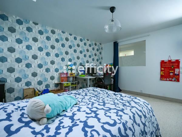 Maison 6 pièces - 380 m²