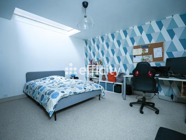 Maison 6 pièces - 380 m²