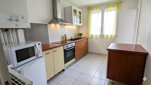 Vente                                                      Appartement
                        
                     2 pièces                      45 m2                     à Rezé