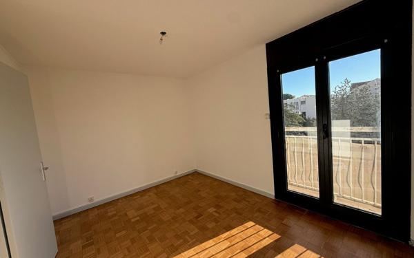 Appartement à louer    3 pièces •  Marseille 13