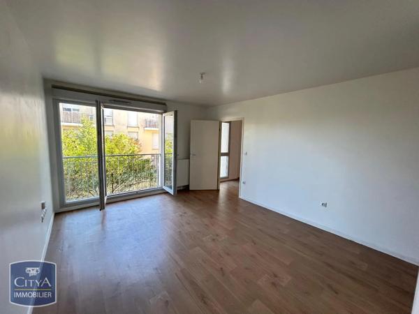 Appartement à louer 2 pièces 43.8m² Quincy-sous-Sénart (91480)