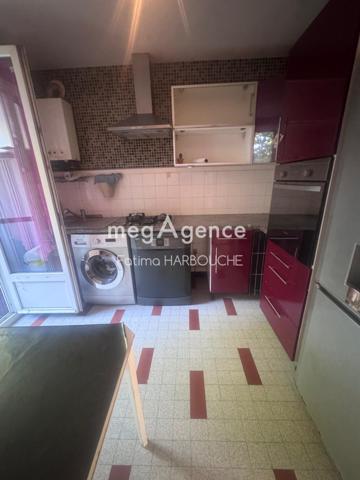 Appartement à LE CHAMBON-FEUGEROLLES, 42500 - 3 pièces 56m²