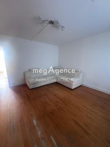 Appartement à LE CHAMBON-FEUGEROLLES, 42500 - 3 pièces 56m²