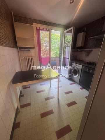 Appartement à LE CHAMBON-FEUGEROLLES, 42500 - 3 pièces 56m²