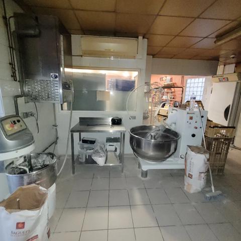 Dpt Gard (30), à vendre ALES FONDS DE COMMERCE BOULANGERIE, PATISSERIE, SANDWICHERIE, SNACKING