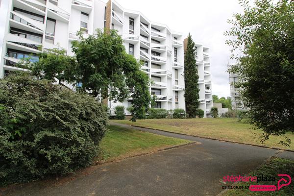 Appartement 5 pièces 79.7 m2