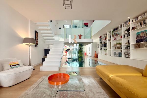 La Rochelle (17000) Marché central - Maison unique au design ultra contemporain avec extérieur