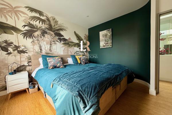 La Rochelle (17000) Marché central - Maison unique au design ultra contemporain avec extérieur