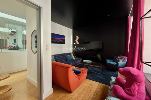 La Rochelle (17000) Marché central - Maison unique au design ultra contemporain avec extérieur