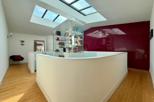 La Rochelle (17000) Marché central - Maison unique au design ultra contemporain avec extérieur