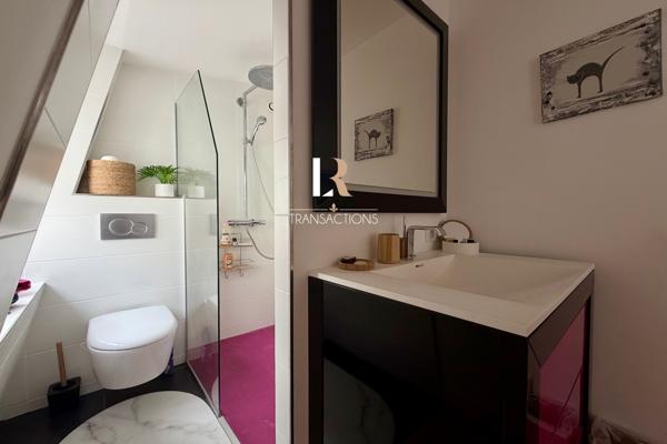 La Rochelle (17000) Marché central - Maison unique au design ultra contemporain avec extérieur