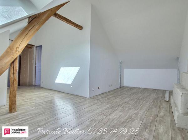 Longère avec travaux de rénovation à terminer - VERNOIL LE FOURRIER (49390)