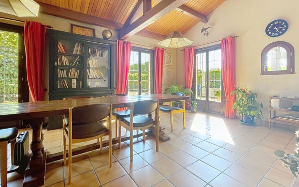 Maison à vendre    5 pièces •  Salles-sur-Mer