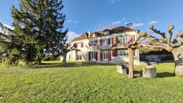 Maison de pays 10 pièces 470 m2