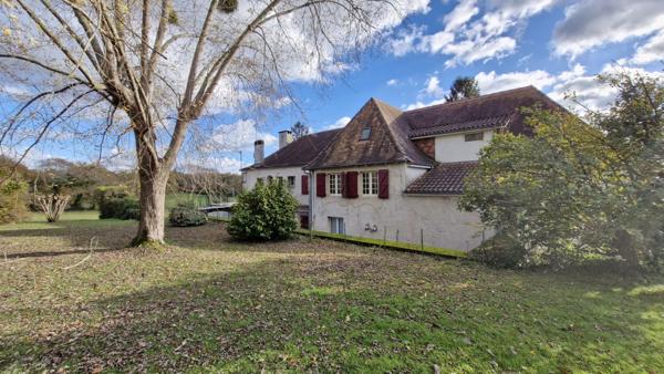 Maison de pays 10 pièces 470 m2