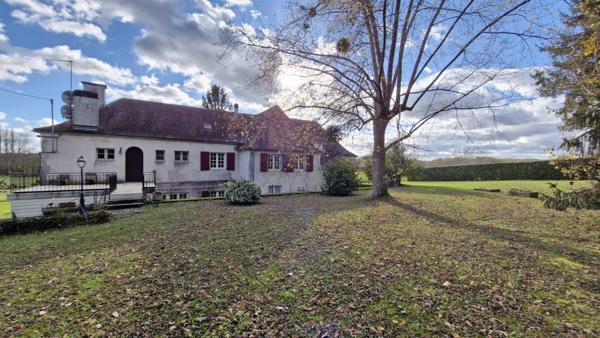 Maison de pays 10 pièces 470 m2