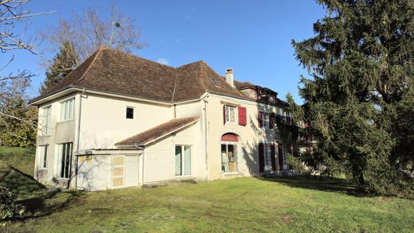 Maison de pays 10 pièces 470 m2