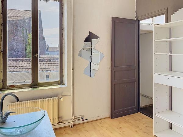 MAISON A RENOVER A ROUBAIX PROX BD DESCATS METRO ALSACE
