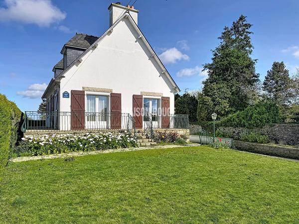 FRÉHEL CENTRE-BOURG - Maison 4 pièces avec sous-sol sur terrain de 800 m² - Proche plages et commerces