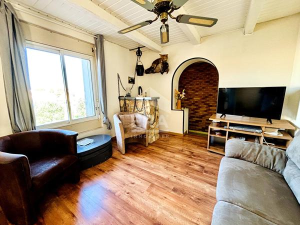 ISTRES - Maison Type 4 de 92 M2 + un studio de 46 M2 sur une parcelle de 1270 m2 avec piscine