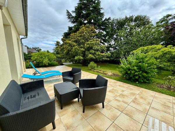 Pavillon 5 chambres sur terrain de 2500m2