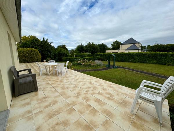 Pavillon 5 chambres sur terrain de 2500m2